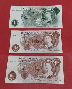 3 Replacement Notes , £1 M45 Obrien , 10/- M54 Hollom . 10/- M80 Fforde - Picture 1 of 2