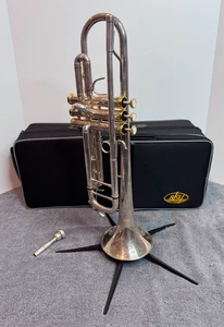 Andreas Eastman ETR520G Silver Plated Intermediate Trumpet w/ Case & Mouthpiece - Picture 1 of 24