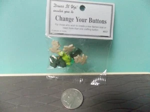 Dress It Up Frog Buttons - Picture 1 of 1