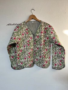 XL Size White Multi Floral Print Cotton Quilted Jacket Vintage Reversible Jacket - Picture 1 of 5