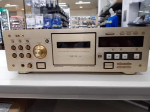 TEAC V-6030S 3 Head Single Cassette Deck Silver Energization Confirmed JUNK - Picture 1 of 9