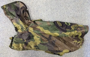 Puchi Designer Petwear Camouflage Hund Regenmantel - kleiner Hund 14" lang - Bild 1 von 4