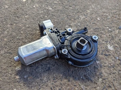 NISSAN X-TRAIL T31 2008 LEFT FRONT WINDOW MOTOR - Image 1 of 2