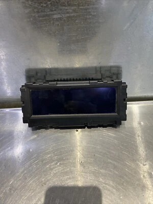 2010-2011 GMC Terrain Dash Information Display Screen 20829650G AANU OEM - Image 1 of 4