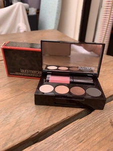 Laura Mercier Portable Colour Palette - Picture 1 of 3