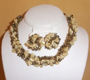 1940's Wired Necklace & Earring Set in Cream White & Metallic Gold Beads - Picture 1 of 7