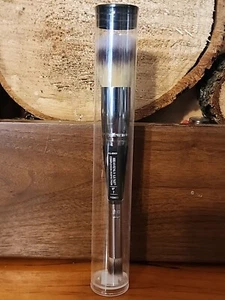 It Heavenly Luxe Complexion Perfection Brush #7-Coneal/All over NEW. CC - Picture 1 of 3
