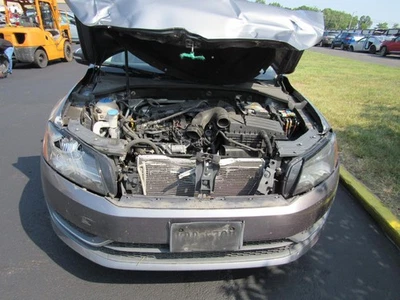 GUANTERA 12 13 14 15 16 17 18 19 VW PASSAT Foto 1 de 4