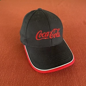 Cappello Berretto Baseball Coca Cola K Products Strapback Regolabile Nero Rosso - Foto 1 di 8