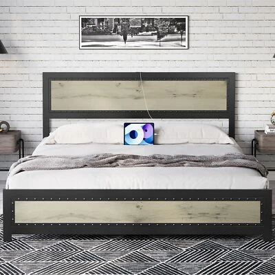 Cabecero con marco de cama de tamaño completo. Marco de cama de plataforma industrial con estación de carga Foto 1 de 4