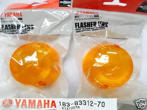Yamaha YAS1 YAS3 LS2 RD125 RD200 LB80 R5 Signal Light Lens x2pc OEM 183-83312-70 - Foto 1 di 5