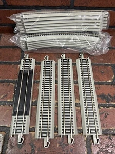 Bachmann HO Scale E-Z Track & 92123A6 Strait 92124A4 Curve - Picture 1 of 8