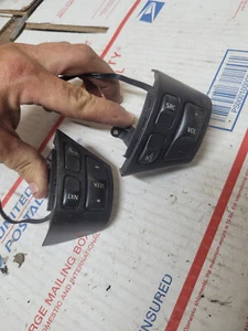 03 04 05 06 07 SAAB 93 9-3 STEERING WHEEL AUDIO RADIO CONTROL SWITCH OEM - Picture 1 of 1