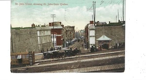 POSTCARD CANADA QUEBEC ST. JOHN STREET SHOWING ST. JOHN GATE - Picture 1 of 2