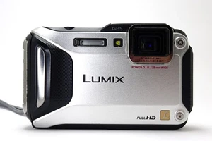 Panasonic Lumix DMC-FT5 fotocamera digitale esterna 16,1 MP WiFi GPS argento - Foto 1 di 12