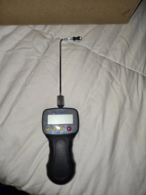 Medidor de tracción de gatillo digital Lyman Foto 1 de 3