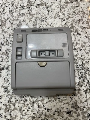 2004-2006 Lexus LS430 LA10 Grey Overhead Dome Light Center Console Storage Foto 1 de 4
