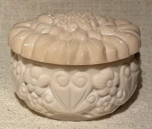 Art Deco Curt Schlevogt Ingrid Glas Dose Milchglas zartrosa 10x6,5cm - Bild 1 von 6