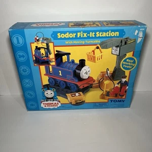 Gullane Tomy Thomas & Friends Sodor Fix It Station w/ Moving Turntable - Vintage - Picture 1 of 4