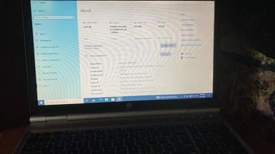 HP Elite Book 8560p14.9 pulgadas La CPU es una GPU Intel I5-2550M y Redeon HD5470M Foto 1 de 4