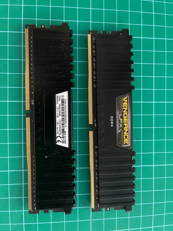 Corsair Vengeance DDR 4 RAM 32 GB (2X 16 GB) 2 Riegel 3000 Mhz - Bild 1 von 1