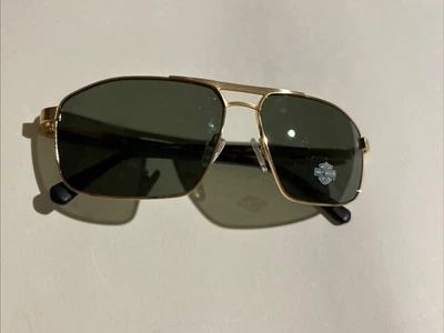 Harley Davidson Men's Gold Tone Aviator Sunglasses HD0937X - Image 1 of 4