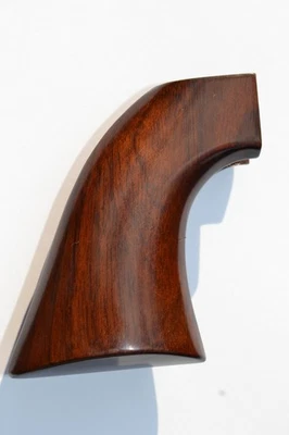 UBERTI FÁBRICA EJÉRCITO DE ACCIÓN ÚNICA 1873 GANADERO NOGAL EMPUÑADURAS BRILLANTES #10 Foto 1 de 4