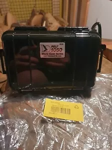 PELI 1050 MICRO CASE NO FOAM Inc Rubber Liner solid black - Picture 1 of 4