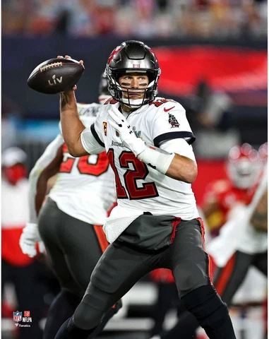 Tom Brady Tampa Bay Buccaneers Unsigned Super Bowl LV Passing Photo Cover