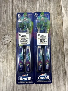 (2) Oral-B Kid's Manual Toothbrush Color Changing Extra Soft 2 Count Ages 3+ - Foto 1 di 2