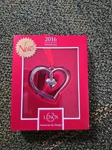 2016 Lenox UNSER ERSTES WEIHNACHTSSCHMUCK SILBER HERZ NEUWERTIG IN VERPACKUNG - Bild 1 von 2