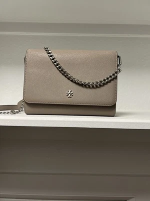 Tory Burch Emerson 链式钱包斜挎包灰色 — 第 1/4 张图片