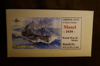 HP-MODELS HP Models 1:700 Waterline German Navy U-Boot-Tender "Mosel" -1939-