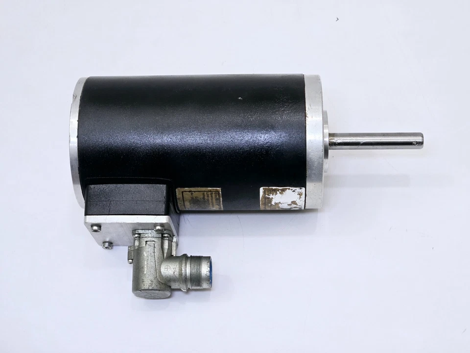 Lenze SSN40-1GVAR-063C22 0,4kw 2.800 1/min Transport Motor CSR #2 - Image 1 of 4