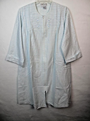 Camisón Miss Elaine Manga Larga Cremallera Completa Azul Floral Talla Pequeña a Mediana Foto 1 de 4