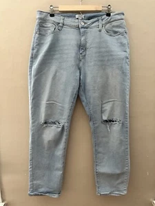 Forever21 Womens Tapered Skinny Jeans Size 14 Distressed Light Wash Casual Denim - Picture 1 of 8