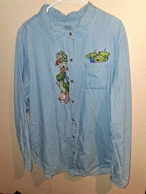 Disney PIXAR Juguete Stort Bordado Botón Abajo Chambray Top 2X Foto 1 de 4