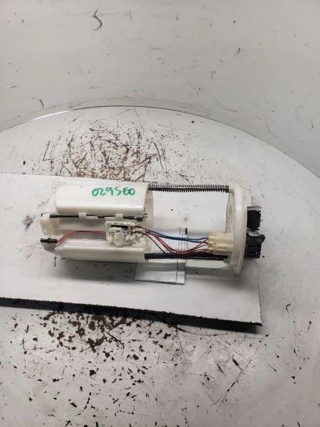 Fuel Pump Assembly AWD Fits 11-12 OUTLANDER SPORT 1244626 - Image 1 of 4