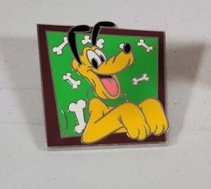 Disney Pluto Pin Dezember 2010 Deluxe Starterset Sammelfigur  - Bild 1 von 1