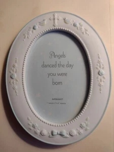 Porzellan Baby Bilderrahmen (oval) 4x6 blau mit Kreuz, Vögeln und Blumen - Bild 1 von 5