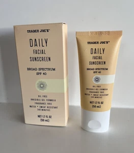 Trader Joe’s Daily Facial Sunscreen Broad Spectrum SPF 40 Invisible Gel - Picture 1 of 2