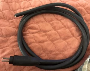 Amerace 95 MP FAA L823 Typ II Stil 1 Stecker Zweidraht Befestigung Leitung Start- und Landebahnleuchte - Bild 1 von 4
