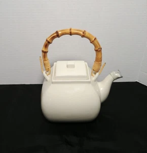 Teiera ceramica avorio quadrata asiatica fienile manico bambù servizio con coperchio - Foto 1 di 10