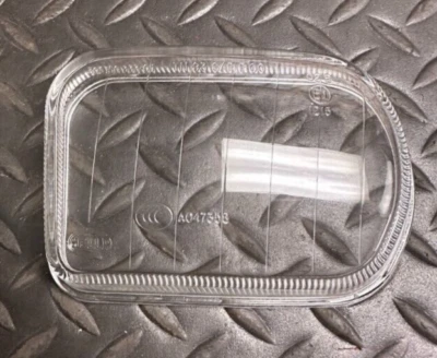 Lente antiniebla Mercedes-Benz - 203-826-01-90-64 - para MBZ SLK350 y más Foto 1 de 4