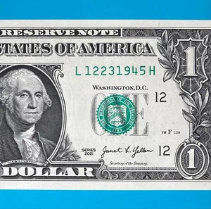 December 23, 1945 (L 12231945 B) BIRTHDAY Note $1 One Dollar Bill *UNC* . - Picture 1 of 4