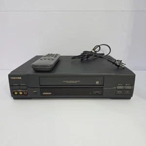 Toshiba M-661 VHS VCR 4 Head Hi-fi Cassette Recorder Tested Works With Remote - Picture 1 of 7