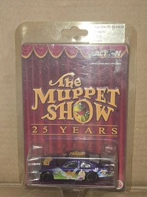 The Muppet Show 25 años Nascar 1:64 stock car 2002 Intrepid R/T edición limitada Foto 1 de 2
