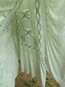 Vintage Retro Pale Green Chenille Fitted Bedspread Rug Blanket Single Bed - Picture 1 of 15