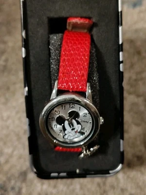 Reloj Mujer Disney Mickey the Mouse MK1018 Cuero Genuino Cuarzo Batería Nueva Foto 1 de 4