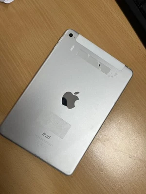 Apple iPad mini 4 128GB, Wi-Fi + Cellular (Unlocked), 7.9in - Silver - Image 1 of 3